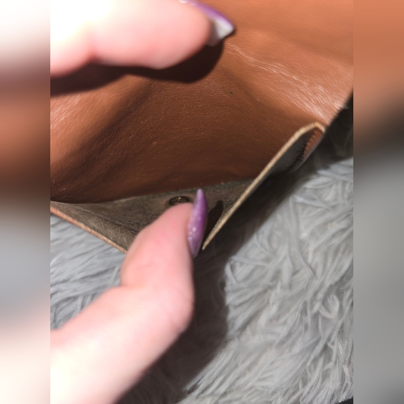 Louis Vuitton Vintage Signiture Mono Coin Pouch (RARE)(GUC)(READ DESCRIPTION) - Picture 6 of 7